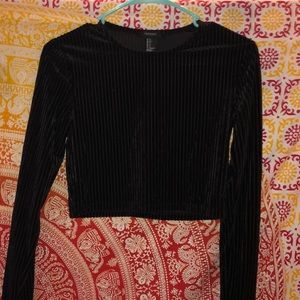 Long sleeve crop top